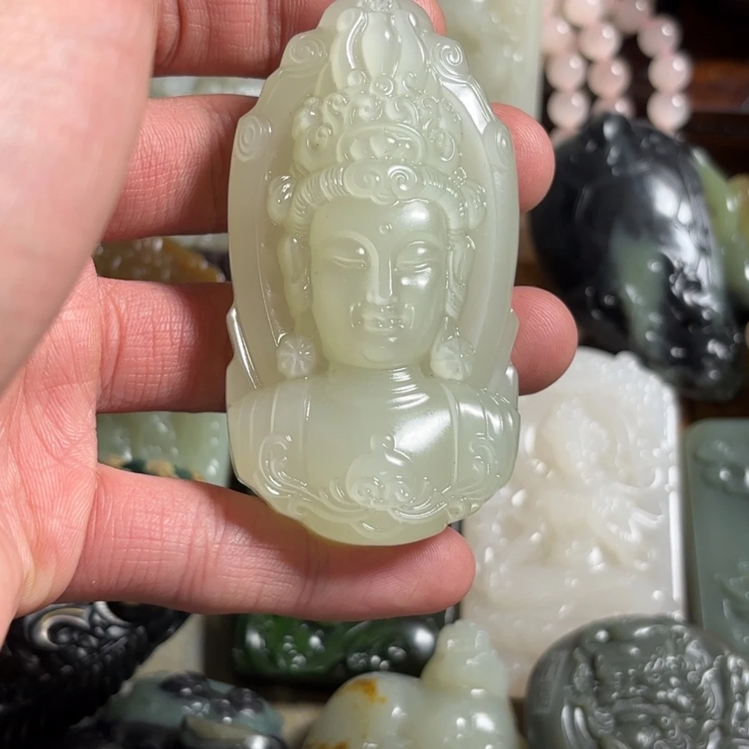 子***宇和田玉未镶嵌把件