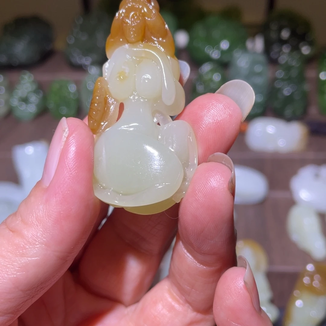 和田玉（糖玉）未镶嵌颈饰