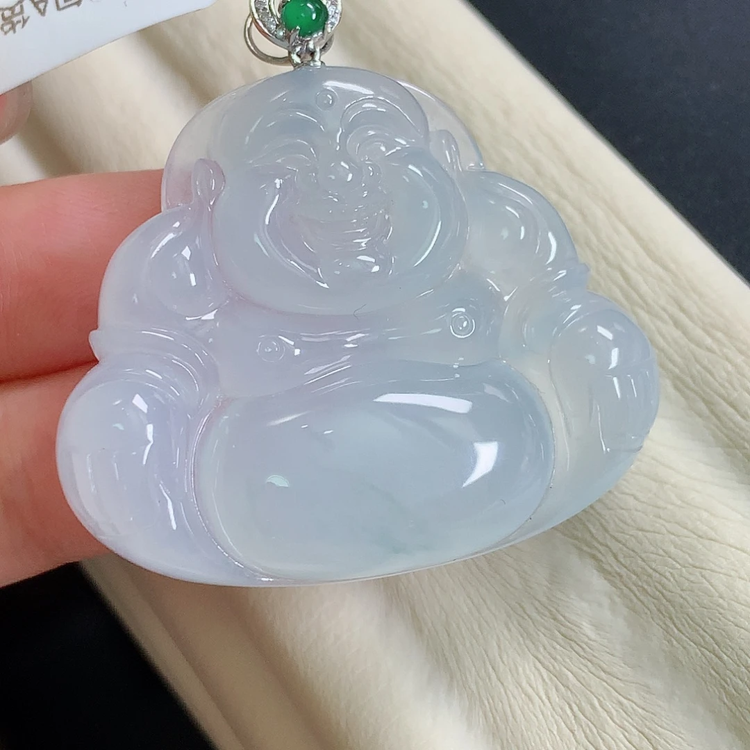 颈饰18K金镶嵌翡翠佛公