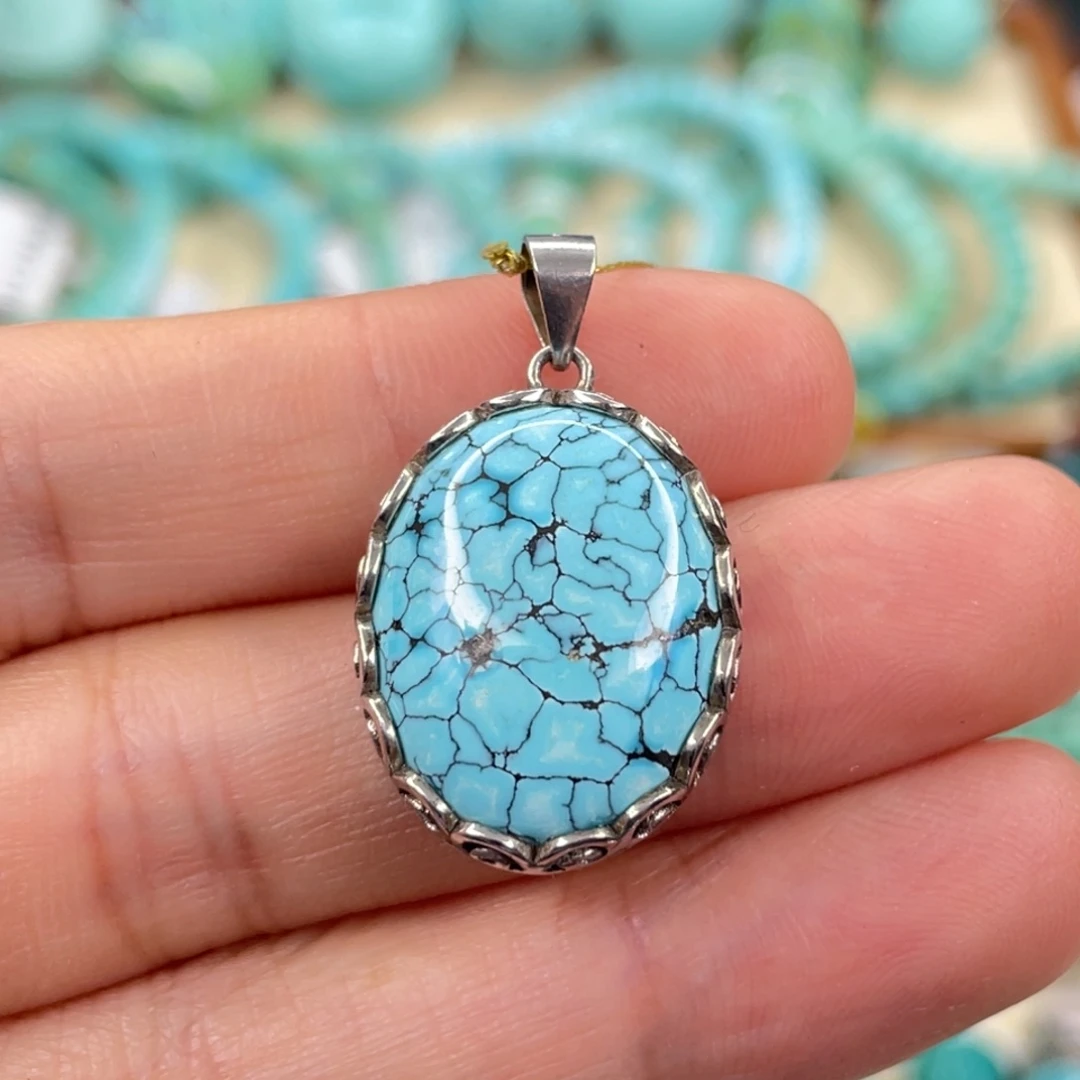 绿松石未镶嵌挂件