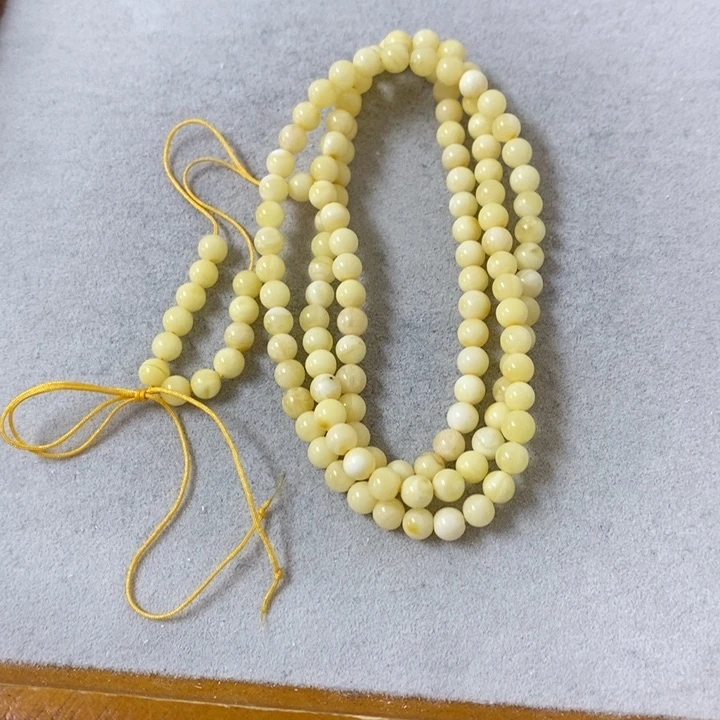 未镶嵌蜜蜡裸石多样性发货