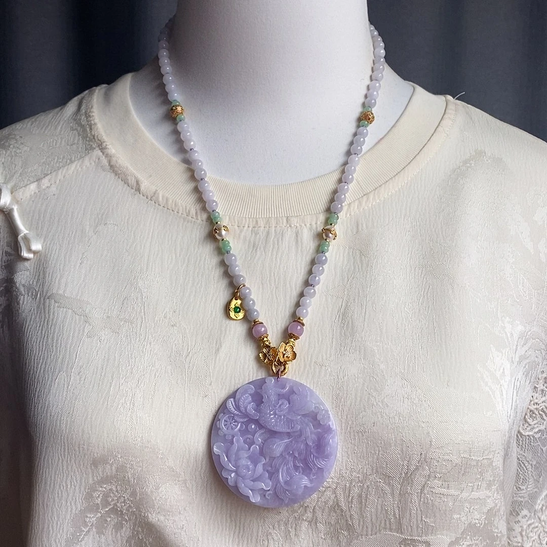 翡翠未镶嵌吊坠(赠链)