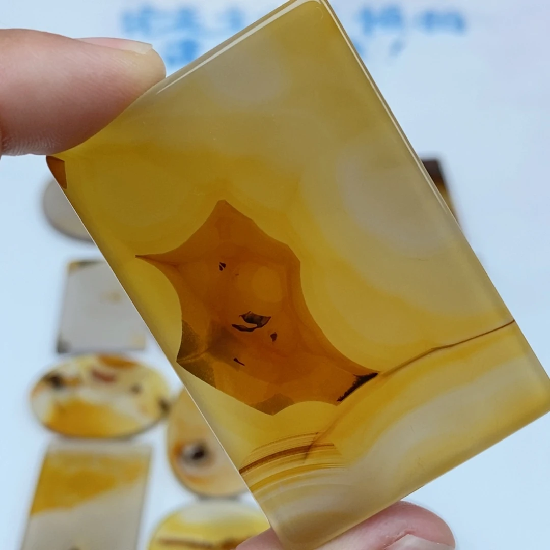 玛瑙/玉髓未镶嵌珠宝半成品