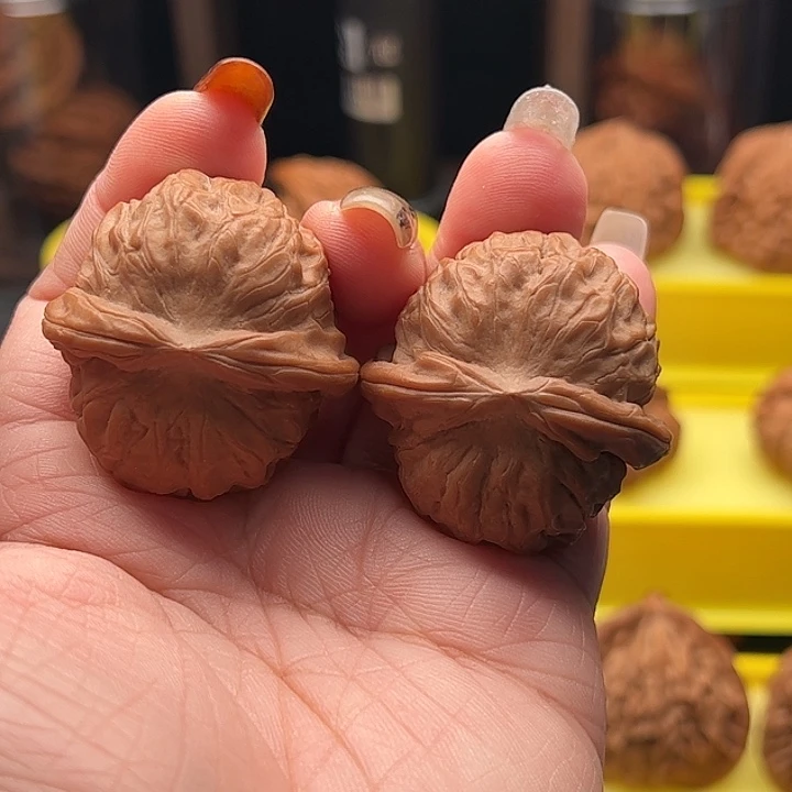 文玩核桃把件石门元宝 全品