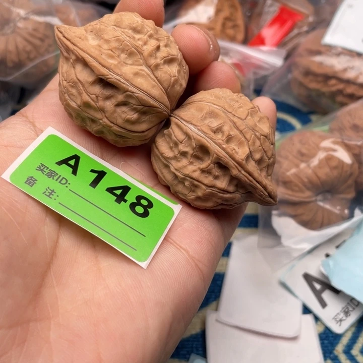 文玩核桃把件核桃