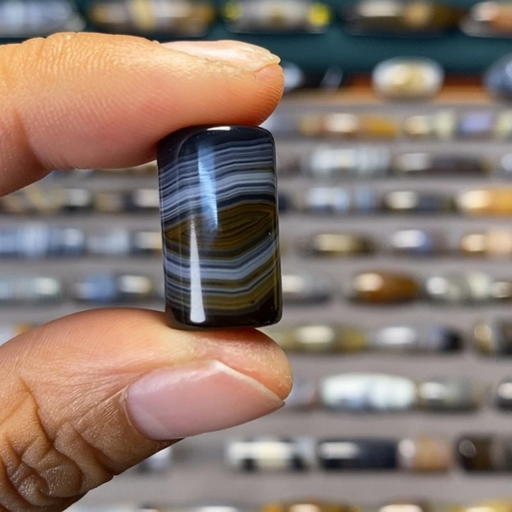 Q****玛瑙/玉髓合金蓝沁