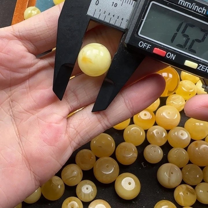 蜜蜡未镶嵌珠宝奇石天然350
