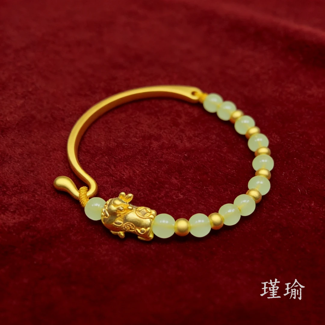 爆款K01121经典黄色瑞兽珠珠半镯多样性发货45916