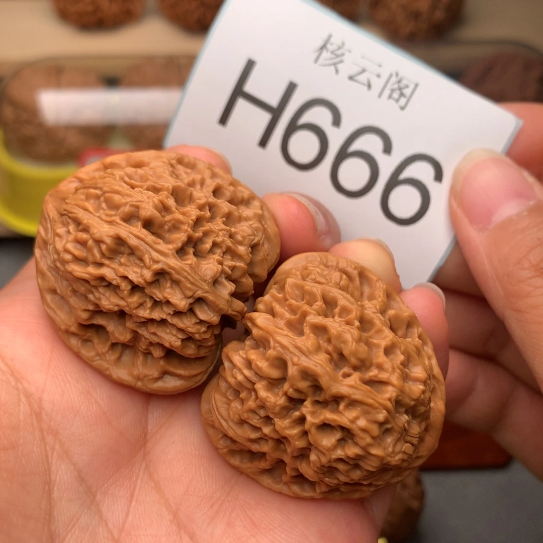吊坠文玩核桃38三角疆