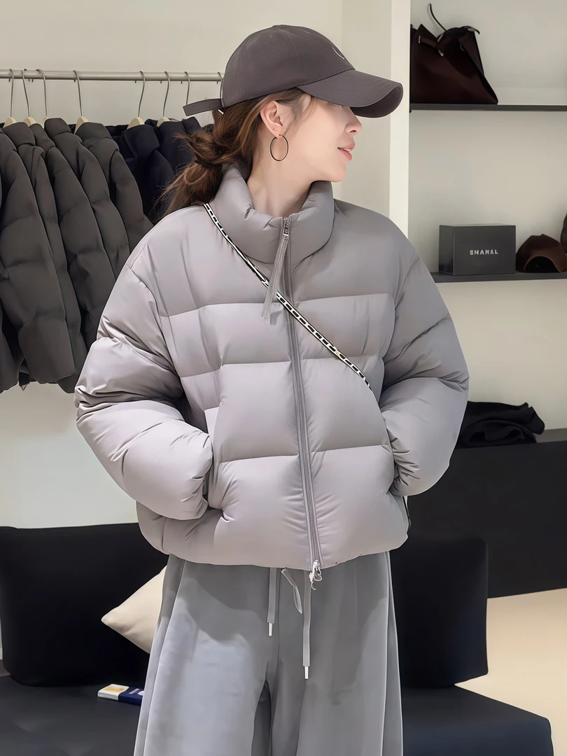 泡芙羽绒服女短款2025年冬季新款白鸭绒加厚小个子面包服保暖外套