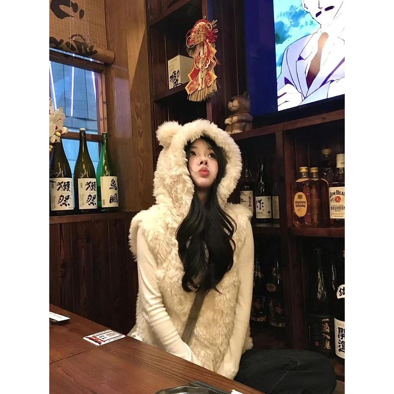 小熊耳朵马甲毛毛外套女2025秋冬新款连帽仿羊羔毛绒马...