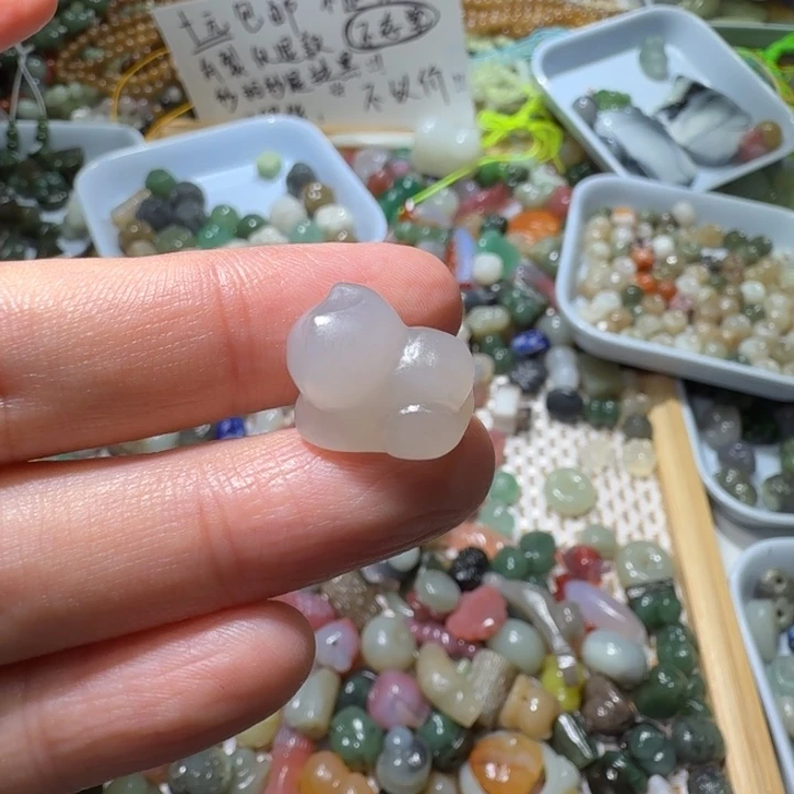和田玉未镶嵌珠宝半成品
