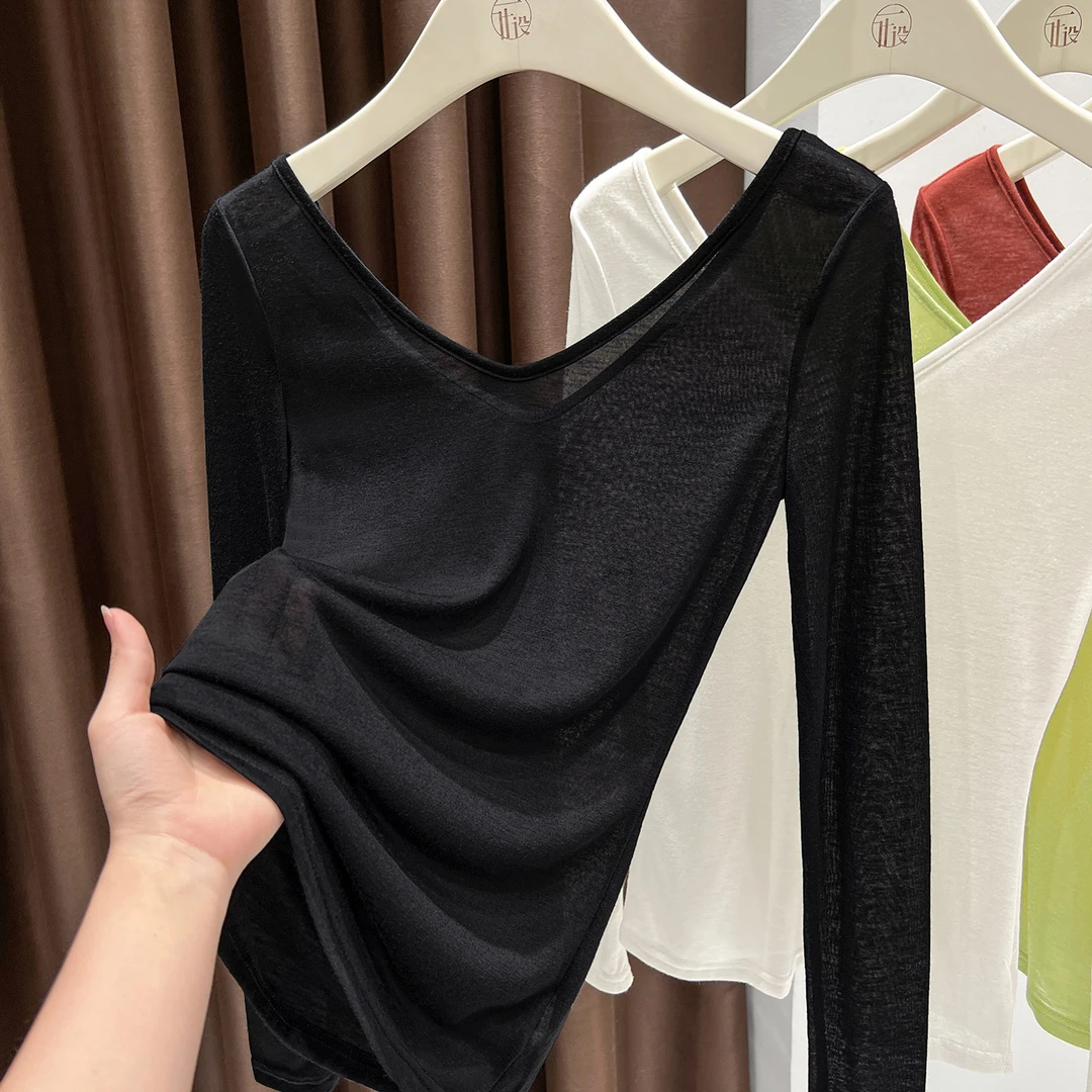 时尚长袖黑色打底衫女2025秋冬新款内搭修身T恤性感气质大V领上衣