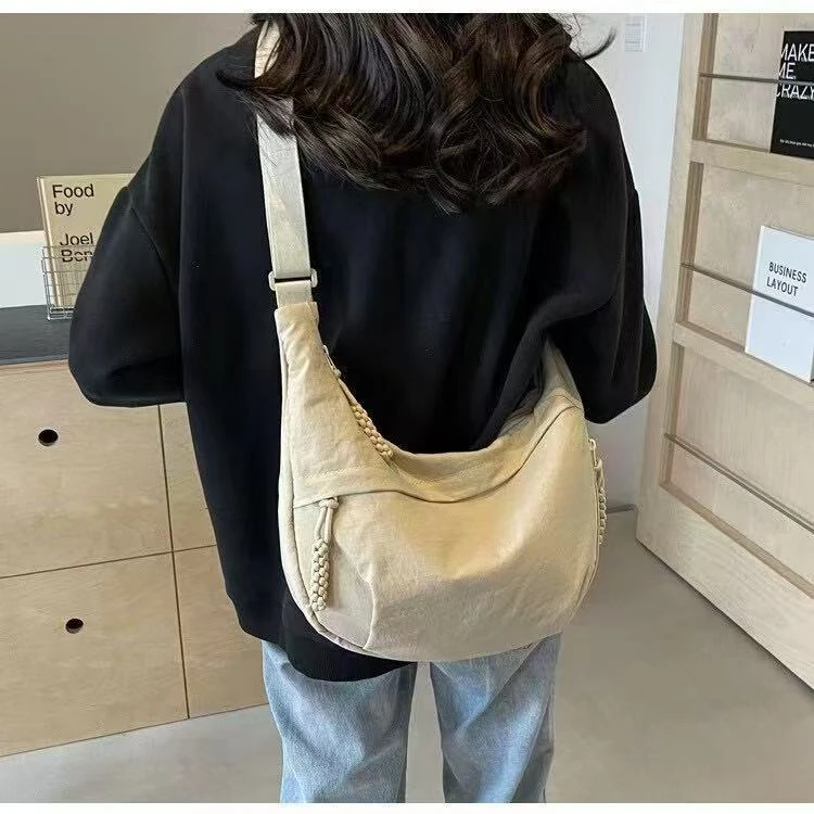 NN248 宝妈月牙包包