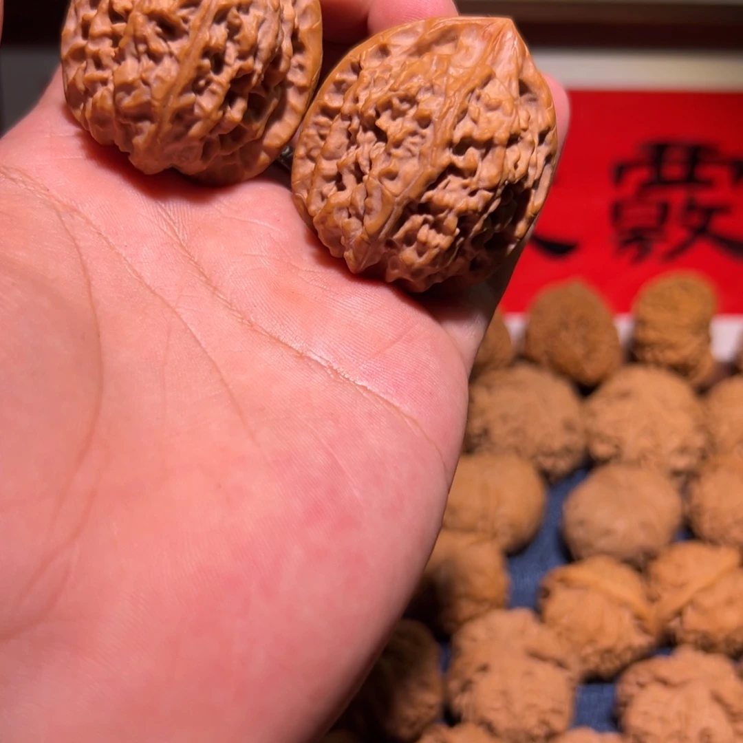 文玩核桃吊坠39国核牡丹，精修，40克