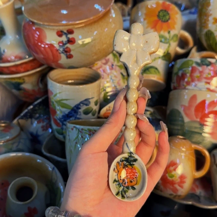 瓷片手工手绘细微不一样