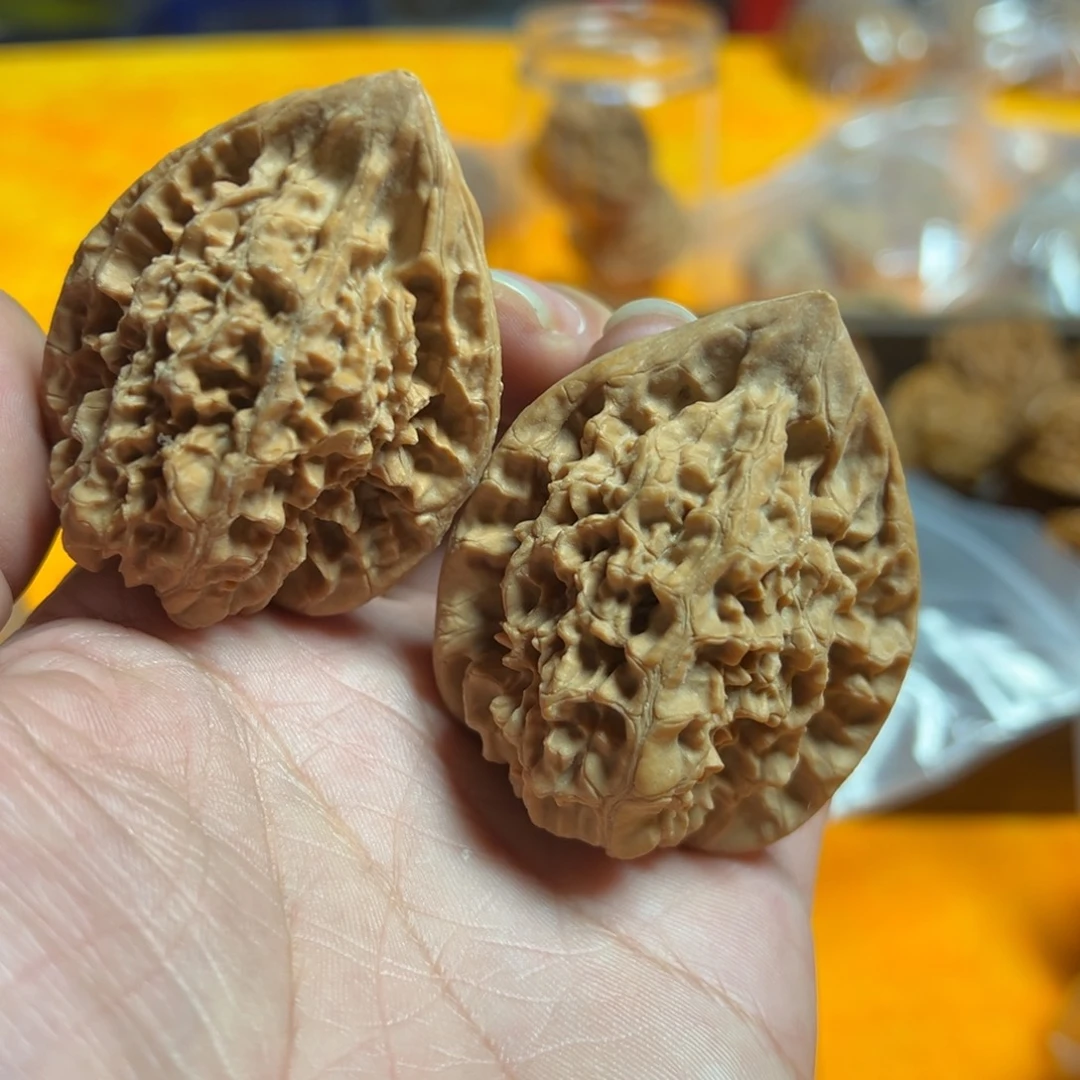 看***西吊坠文玩核桃官帽文玩核桃