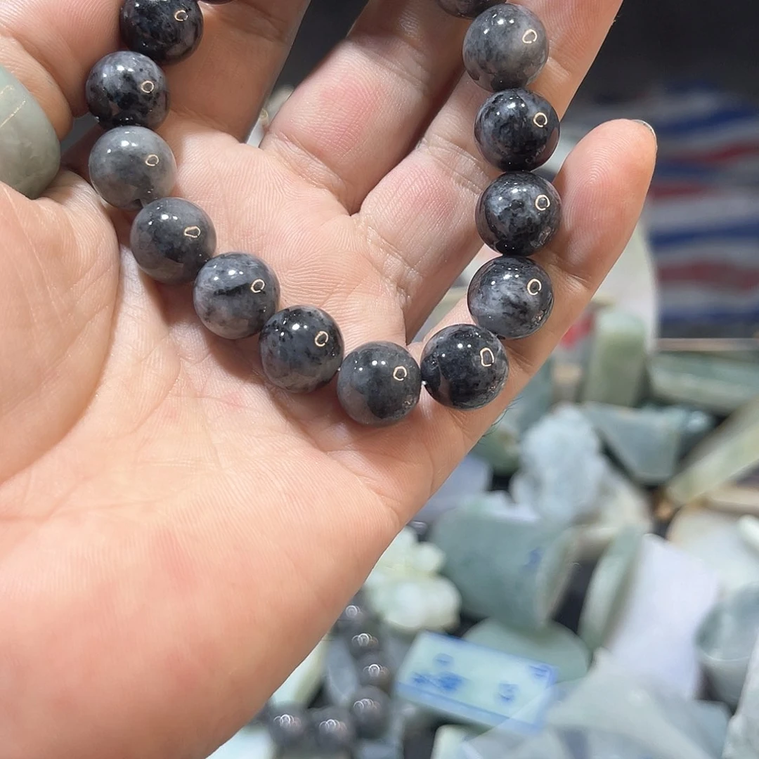 颈饰未镶嵌翡翠招**?翡翠天然翡翠天然翡翠