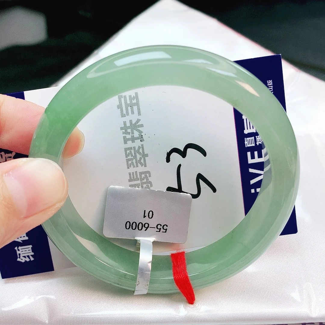 翡翠手镯未镶嵌缅甸天然A货翡翠手镯