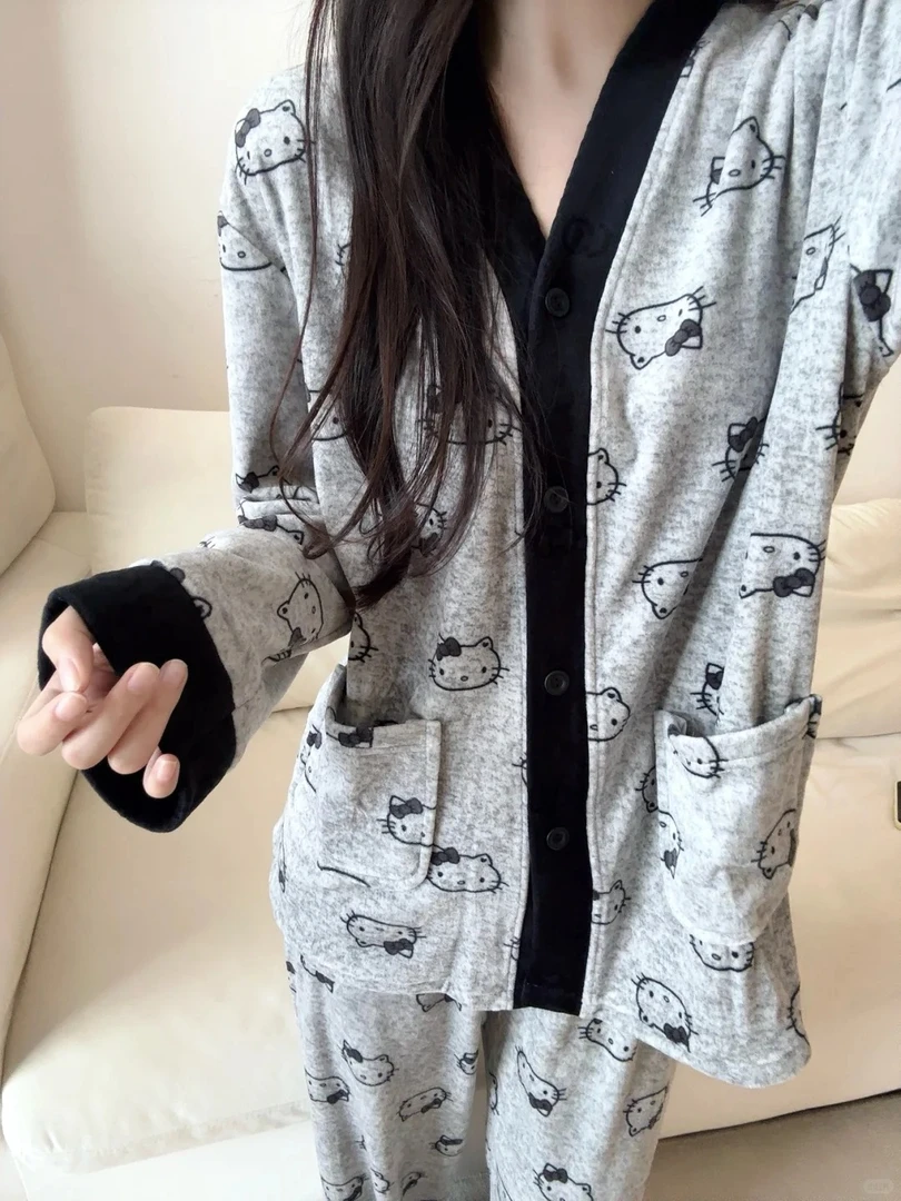 高级灰凯蒂猫冬天保暖显瘦德绒睡衣女冬季卡通甜美舒适家居服套装
