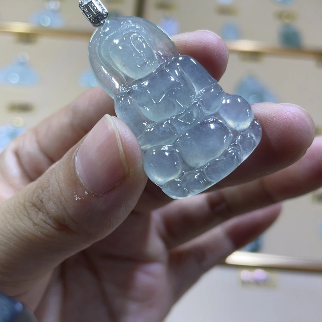颈饰18K金镶嵌翡翠