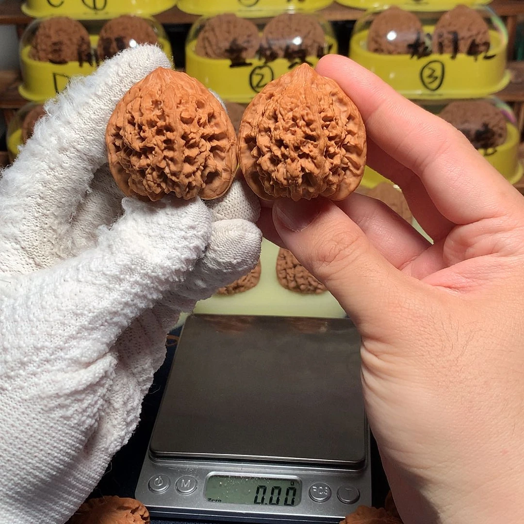 文玩核桃吊坠双*44百花山