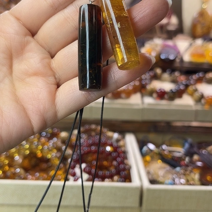 琥珀未镶嵌裸石天然缅甸琥珀