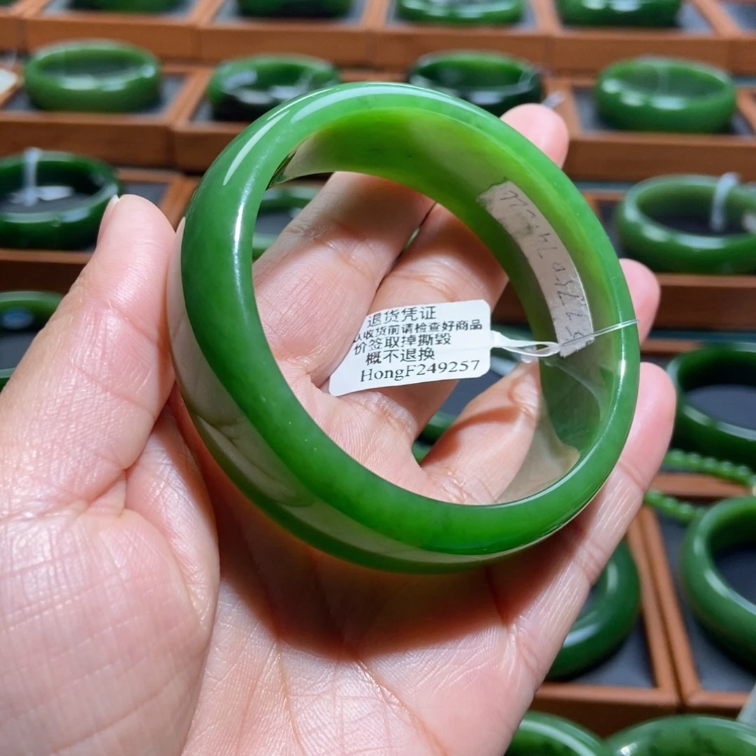 和田玉（碧玉）未镶嵌手镯辣阳绿5657