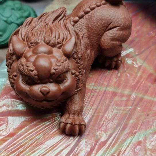 翔***）宜兴紫砂朱泥貔貅可盘可养