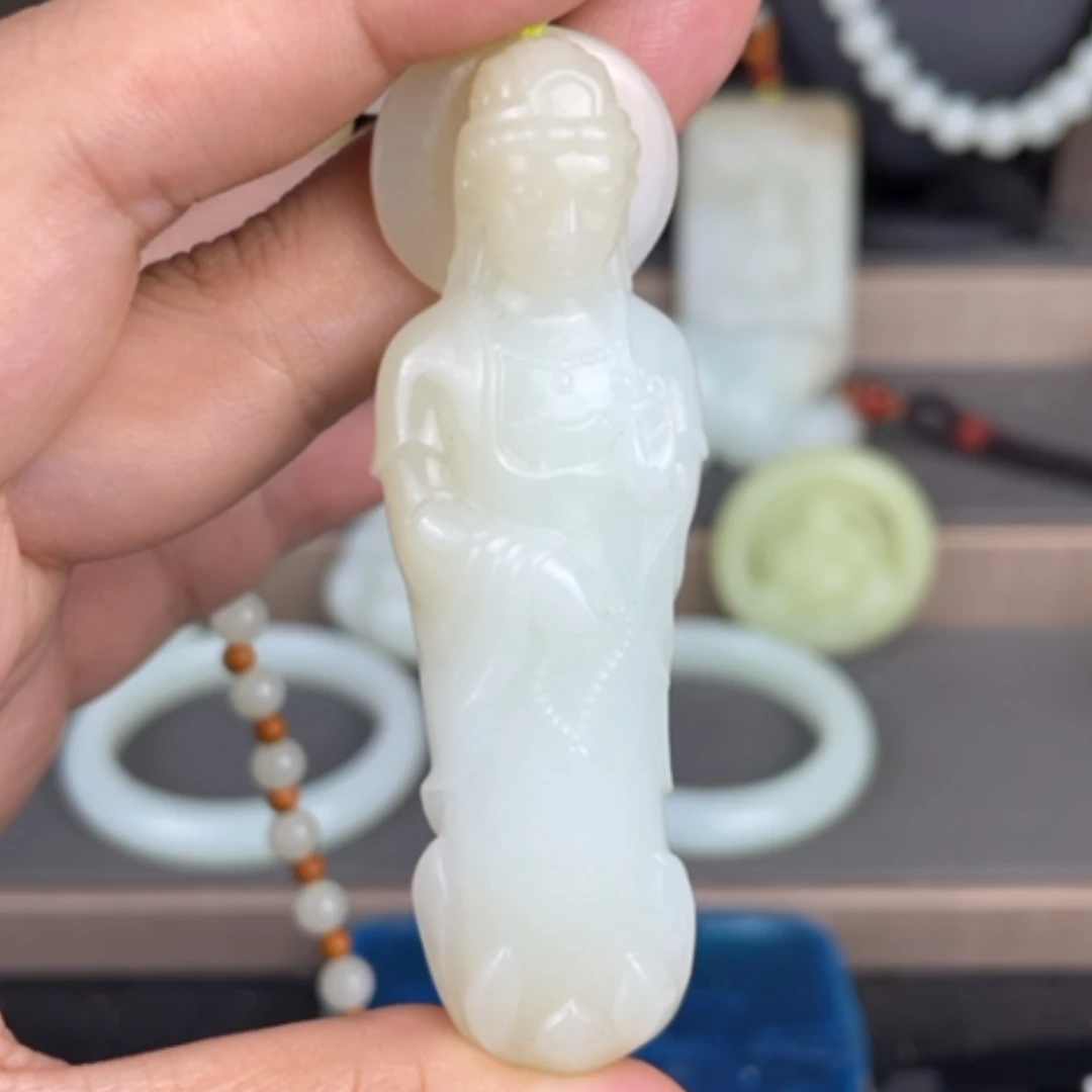 【闪购商品】颈饰未镶嵌和田玉