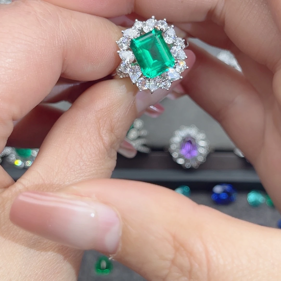 925银合成碳硅石培育祖母绿3卡