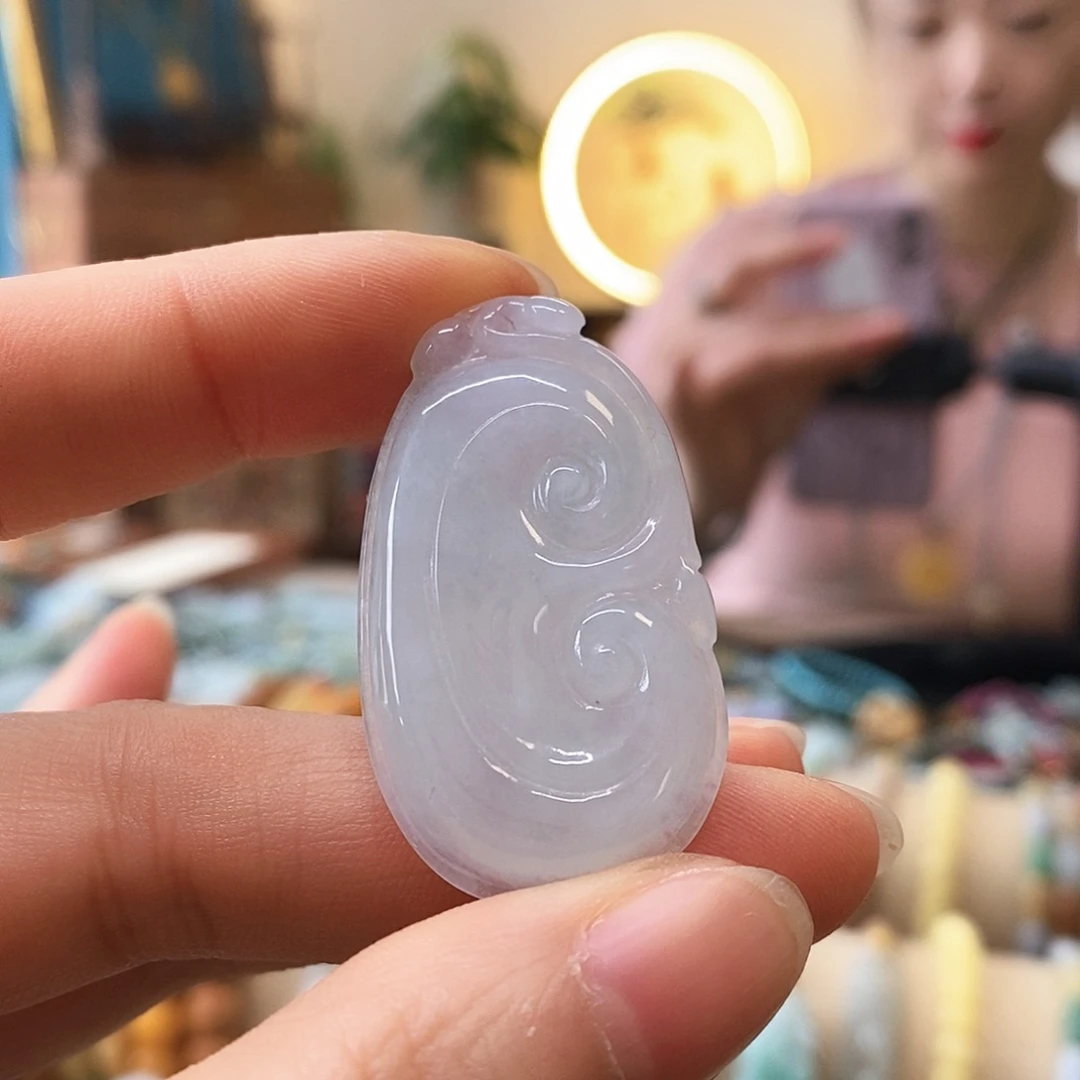 翡翠挂件未镶嵌翡翠挂件