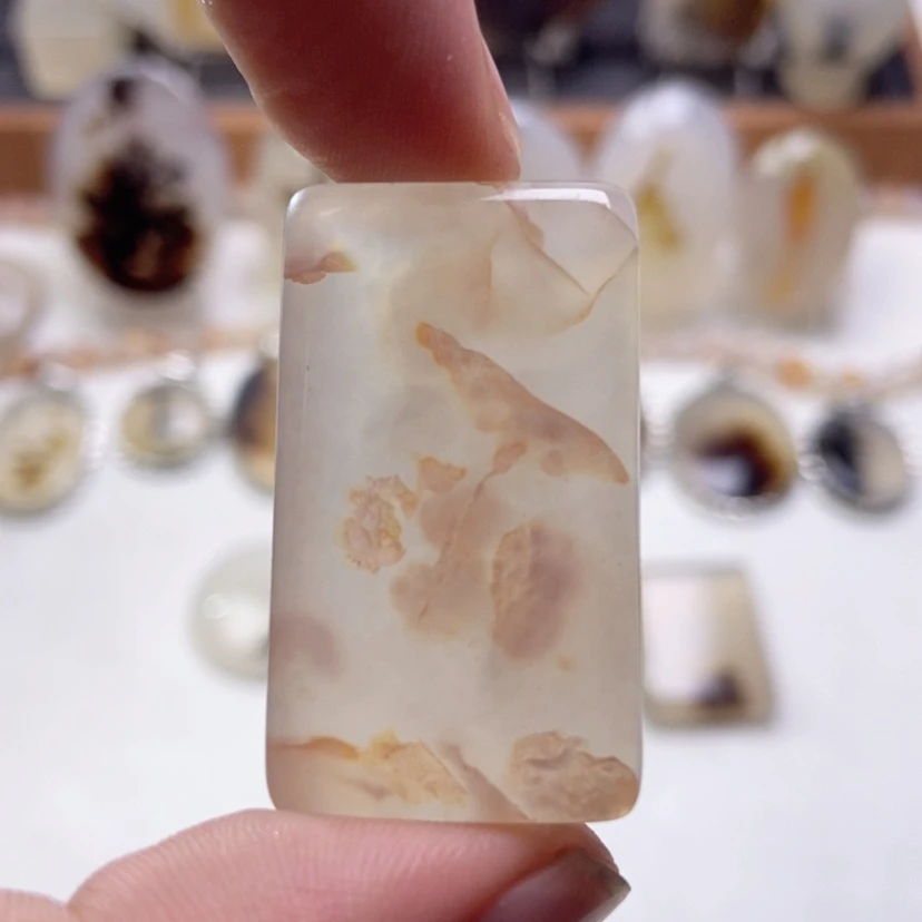 【闪购商品】玛瑙/玉髓颈饰未镶嵌