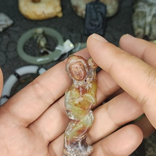 把件龙脊菩提物件优美，欢迎咨询