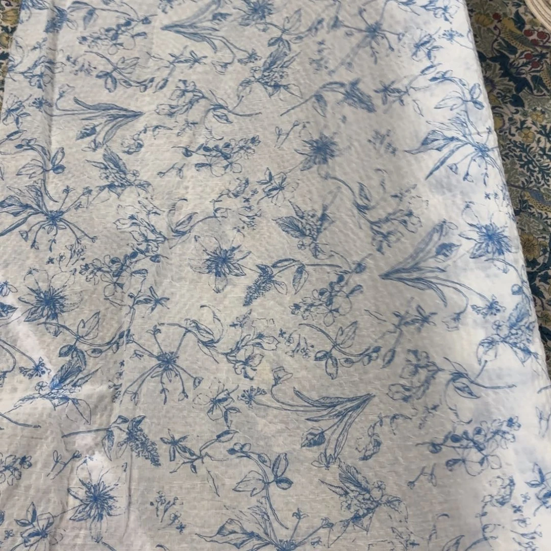 棉北高80支盐缩蓝色小花一米