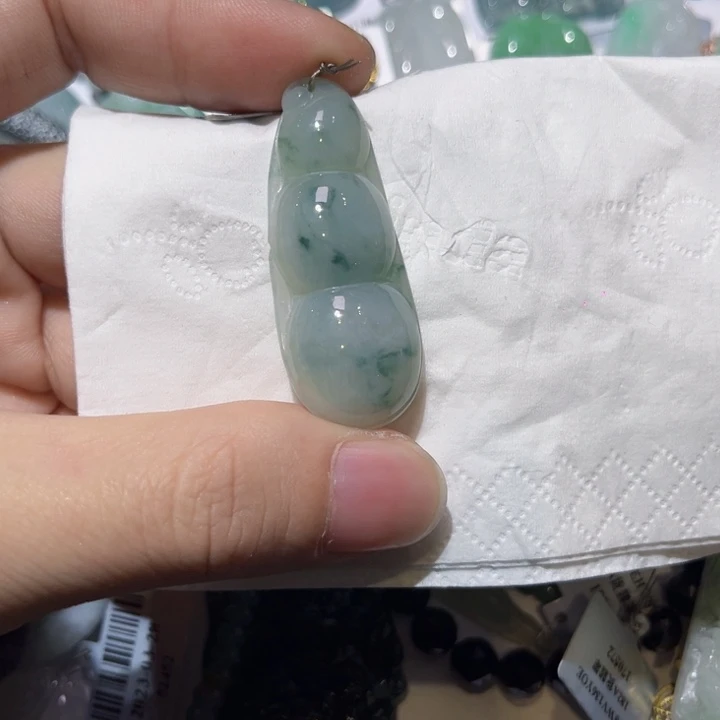 翡翠颈饰未镶嵌天然翡翠A货