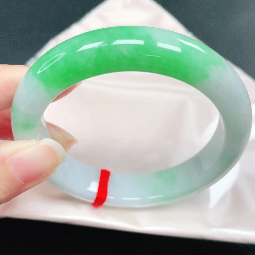 翡翠未镶嵌手镯57圈