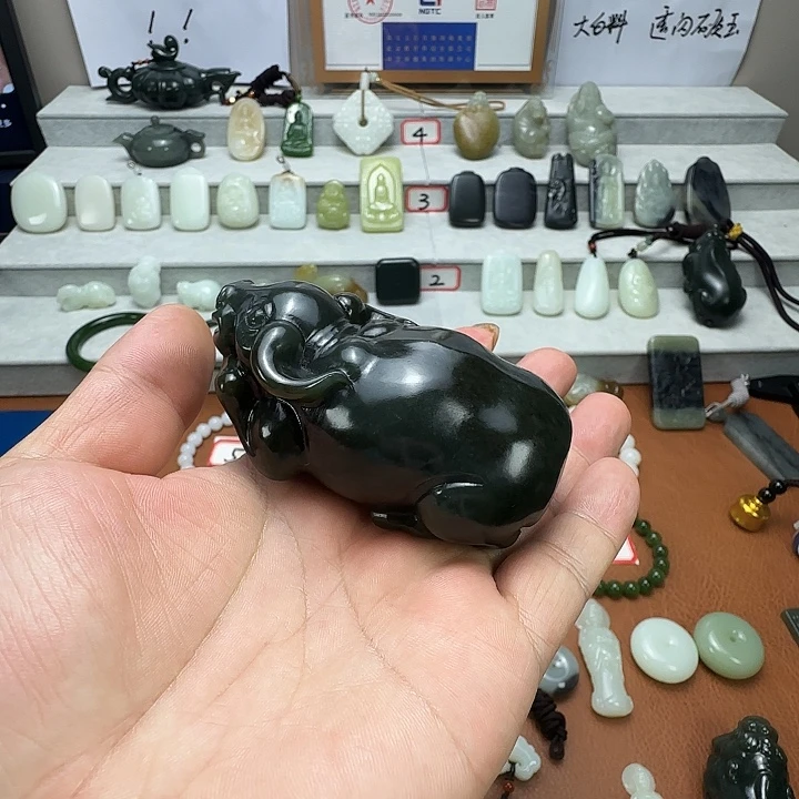 和田玉未镶嵌吊坠(不含链)