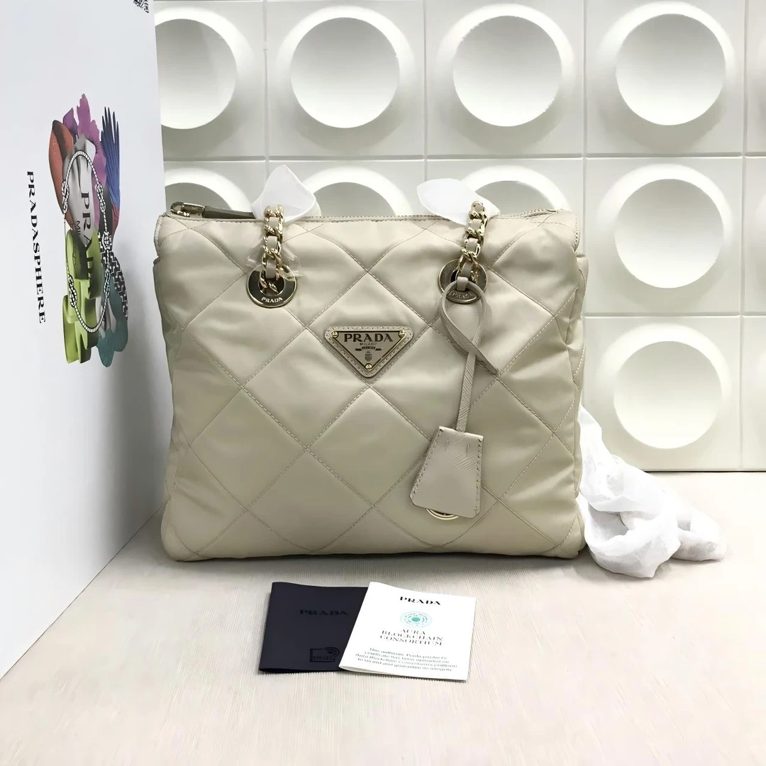 99新 Prada/普拉达 /夏vv0926/单肩包/73888