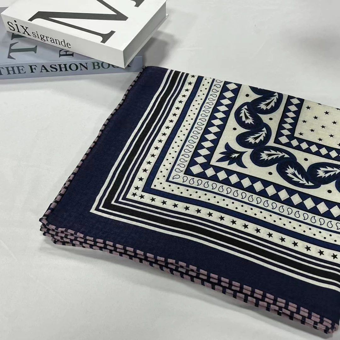 140提花丝毛方巾-车轮蓝星 135cm丝巾