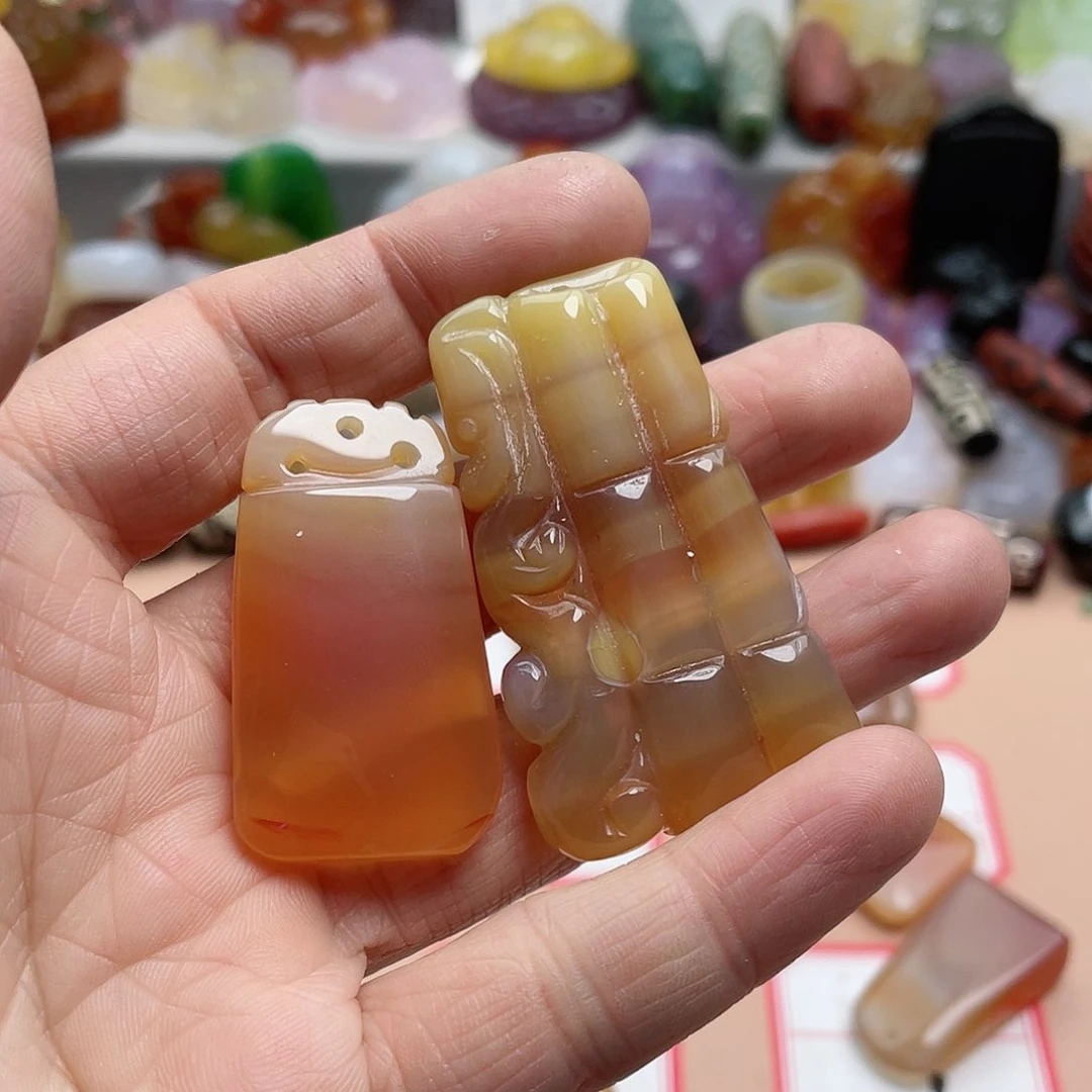 玛瑙/玉髓颈饰合金石**秀