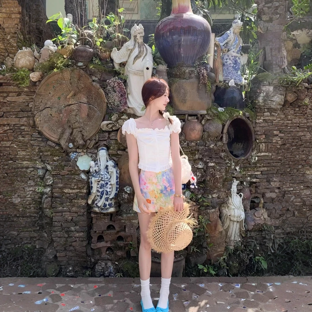 甜美芭蕾风少女感套装女夏季新款镂空短袖衬衫彩色油画半身裙套装