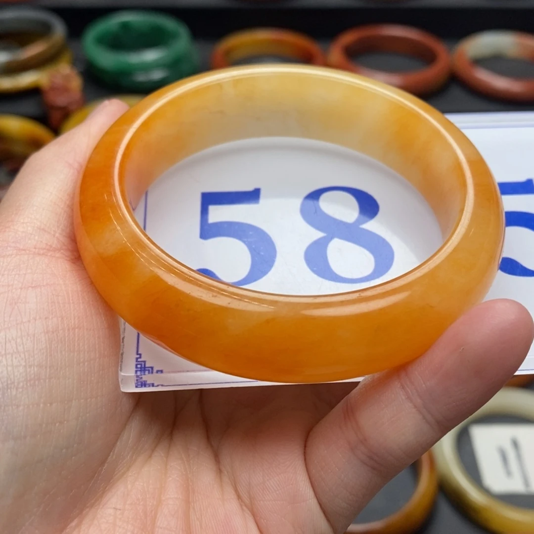 石英质玉（黄龙玉）手镯微瑕未镶嵌