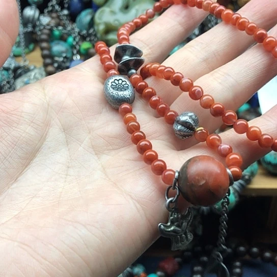 枫***叶女款项链搭配独家