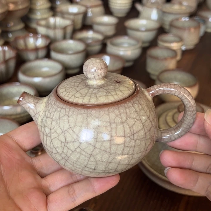 蒋加宝 传世哥窑 西施壶