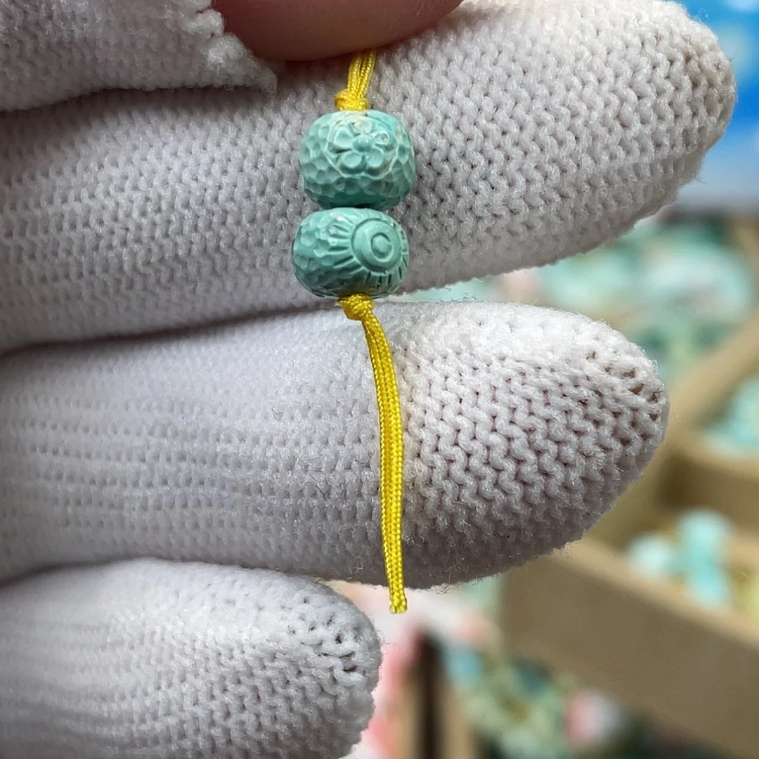 绿松石未镶嵌挂件