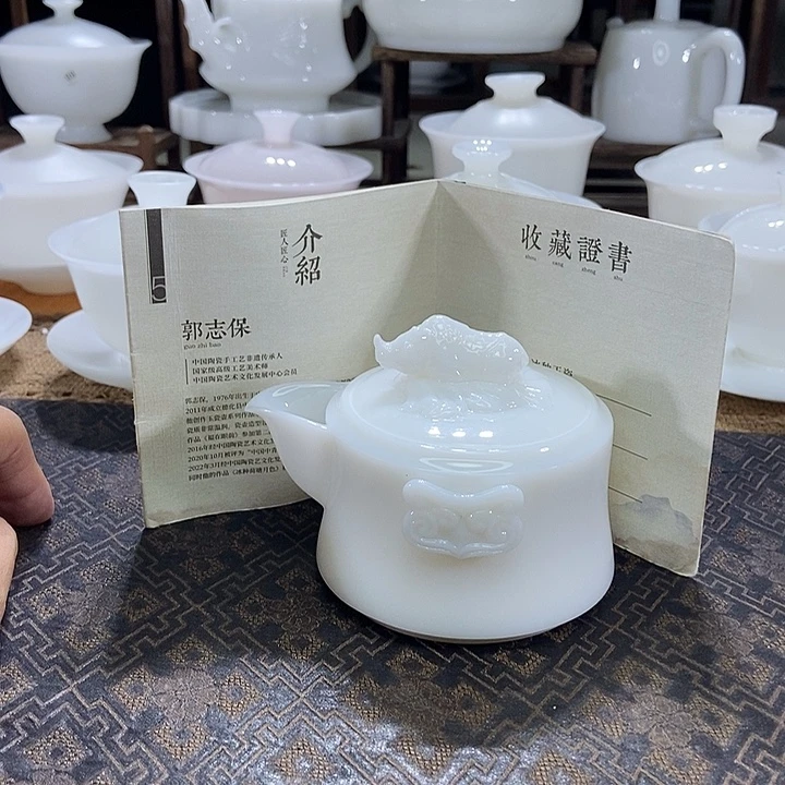我是说你们要不让我们先回寝室去