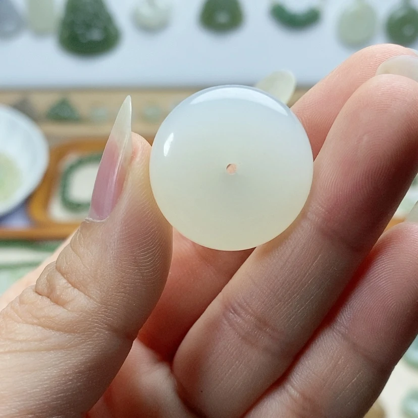 【闪购商品】颈饰未镶嵌和田玉