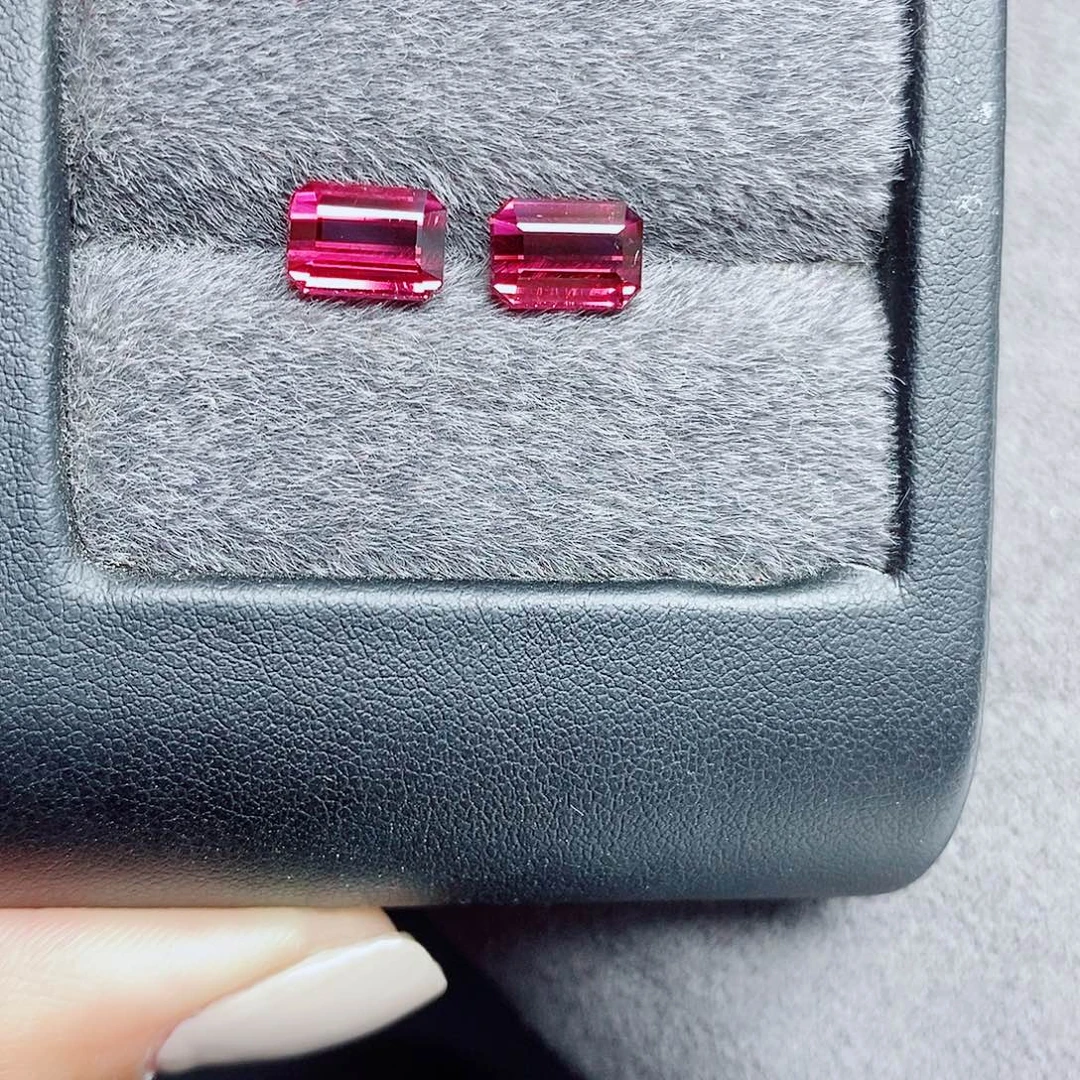 碧玺未镶嵌裸石卢比来4ct