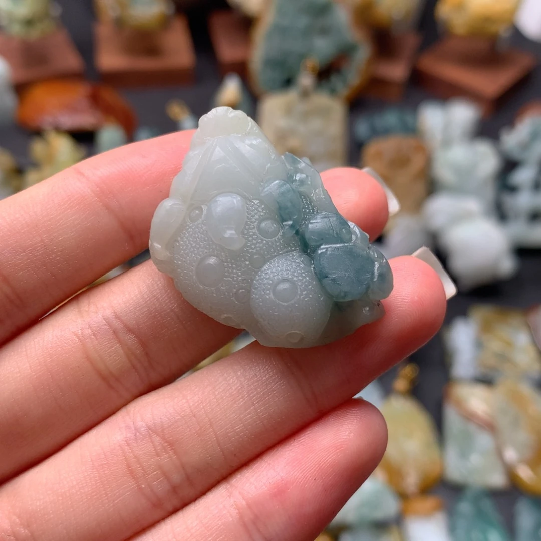 定制翡翠未镶嵌翡翠